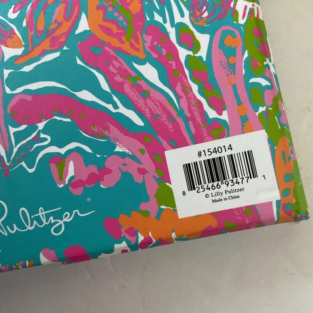 Lilly Pulitzer Weekly Desk Pad in Totally Blossom Print. NWOT